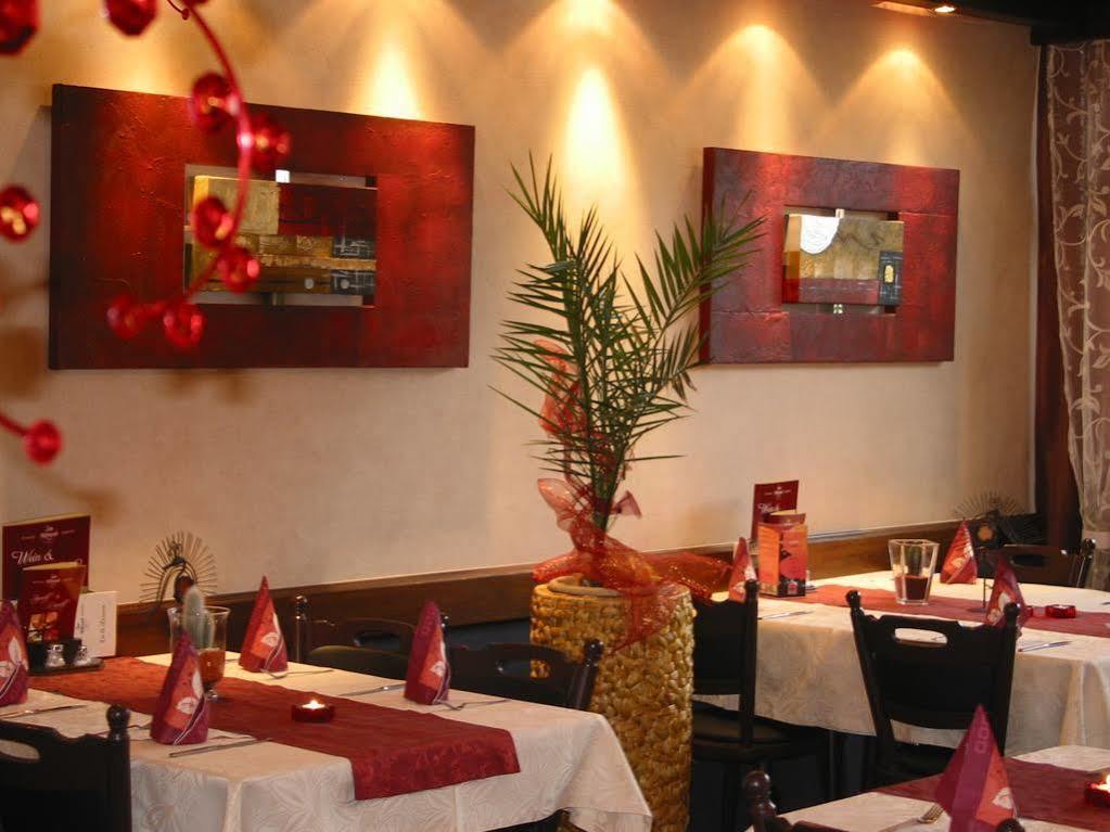 Restaurant Landgasthof Zum Wiesengrund Newel Екстер'єр фото
